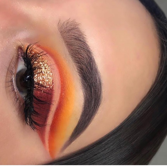 ⚠️ PRICE FIRM FOR SALE ⚠️ 🆕⚙️ Morphe x Jaclyn Hill THE VAULT - Picture 3 of 8